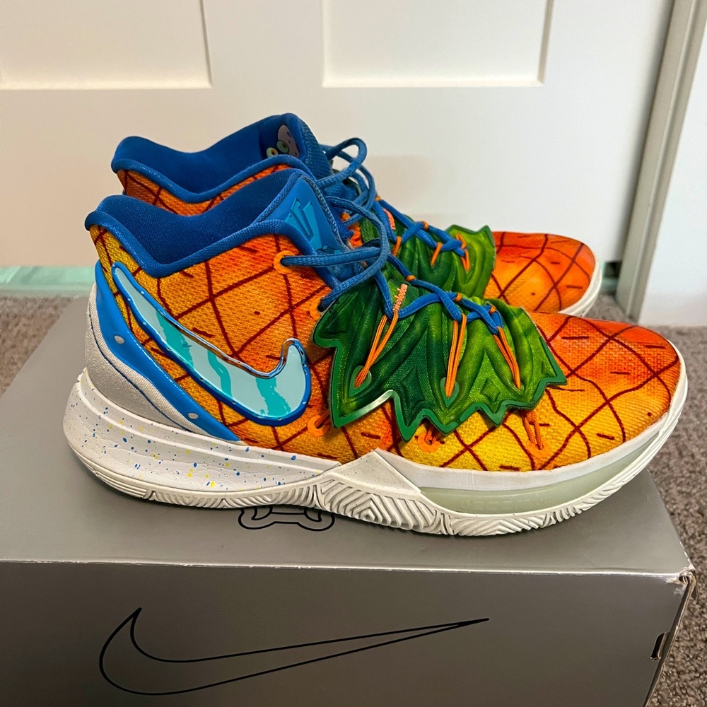 Nike Spongebob House Kyrie 5